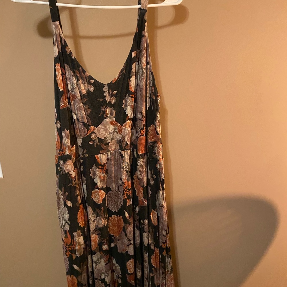 Floral Sleeveless Maxi Dress